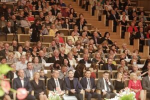 27.08.2021 Kielce. Filharmonia Świętokrzyska. Koncert pieśni patriotycznych / Jarosław Kubalski / Radio Kielce