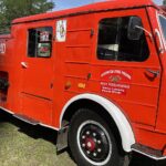 28.08.2021. Starachowice. Zlot pojazdów zabytkowych Legenda STAR-a / Anna Głąb / Radio Kielce