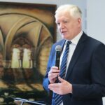 10.05.2021. Jędrzejów. Konferencja dotycząca Społecznej Inicjatywy Mieszkaniowej. Na zdjęciu: Jarosław Gowin - wicepremier, minister rozwoju, pracy i technologii / Wiktor Taszłow / Radio Kielce