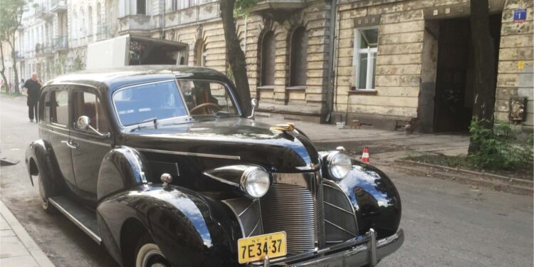 Końskie. Kolekcja zabytkowych samochodów Adama Kwiela. Na zdjęciu: 1939 cadillac Fleetwood / archiwum Adam Kwiel