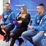 21.09.2021. Kielce. Międzynarodowe Targi Przetwórstwa Tworzyw Sztucznych i Gumy Plastpol.  Na zdjęciu (od lewej): Adrian Staszewski - siatkarz ZAKSY Kędzierzyn-Koźle,  Urszula Kołodziejczyk - zespół Public Relations Targów Kielce, Wojciech Żaliński - siatkarz ZAKSY Kędzierzyn-Koźle / Wojciech Habdas