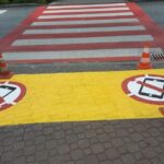 03.09.2021. Jędrzejów. Nietypowe oznakowanie przy przejściu dla pieszych / Marcin Piszczek/Facebook