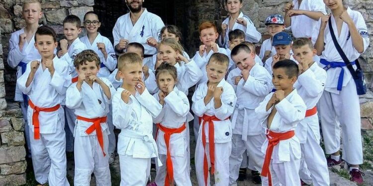 Młodzi karatecy z Klubu Karate SHIRO / Klub Karate SHIRO