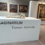 25.09.2021. Ćmielów, Galeria Van Rij. Wystawa prac Tomasza Sętowskiego / Anna Głąb / Radio Kielce