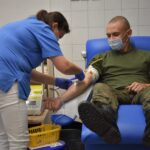 10.09.2021. Kielce. Niebieskie berety w akcji oddawania krwi / por Ewa Kózka / CPdMZ