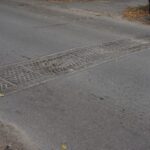 29.09.2021. Kielce. Ulica Marszałkowska. Progi zwalniające / Marcin Marszałek / Radio Kielce