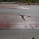 29.09.2021. Kielce. Ulica Marszałkowska. Progi zwalniające / Marcin Marszałek / Radio Kielce