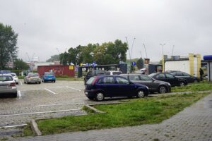 01.09.2021. Kielce. Parking przy dawnym kinie „Romantica” / Anna Kwapisz / Radio Kielce