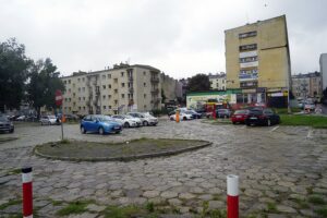 01.09.2021. Kielce. Parking przy dawnym kinie „Romantica” / Anna Kwapisz / Radio Kielce