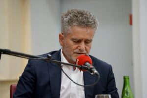 12.09.2021. Kielce. Studio Polityczne Radia Kielce. Na zdjęciu: Krzysztof Słoń - senator PiS / Piotr Kwaśniewski / Radio Kielce