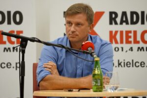 12.09.2021. Kielce. Studio Polityczne Radia Kielce. Na zdjęciu: Arkadiusz Bąk - PSL - Koalicja Polska / Piotr Kwaśniewski / Radio Kielce