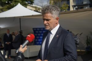 14.09.2021. Kielce. Wbicie łopaty pod budowę siedziby TVP3 Kielce. Na zdjęciu: Krzysztof Słoń - senator PiS / Anna Kwapisz / Radio Kielce