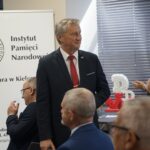 15.09.2021. Kielce. Otwarcie wystawy „Na straży pamięci. 30 lat działalności Stowarzyszenia Kielecka Rodzina Katyńska”. Na zdjęciu: Zbigniew Koniusz - wojewoda świętokrzyski / Anna Kwapisz / Radio Kielce