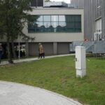 23.09.2021. Kielce. Próbna ewakuacja alarmowa w Świętokrzyskim Urzędzie Wojewódzkim w Kielcach / Anna Kwapisz / Radio Kielce