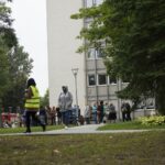 23.09.2021. Kielce. Próbna ewakuacja alarmowa w Świętokrzyskim Urzędzie Wojewódzkim w Kielcach / Anna Kwapisz / Radio Kielce