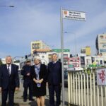 28.09.2021. Kielce. Most Herbski - nadanie imienia profesora Wacława Różańskiego.  Na zdjęciu: rodzina profesora Wacława Różańskiego / Anna Kwapisz / Radio Kielce