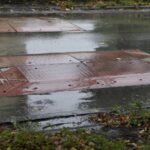 30.09.2021. Kielce. Ulica Marszałkowska. Progi zwalniające / Marcin Marszałek / Radio Kielce