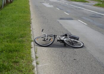 Pijany złodziej ciągnął rower, bo tylne koło było zablokowane