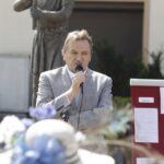 02.09.2021. Miedziana Góra. Narodowe Czytanie. Na zdjęciu: Mirosław Gębski - starosta kielecki / Jarosław Kubalski / Radio Kielce