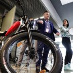 17.09.2021. Kielce. Targi Bike-Expo. Forum dotyczące elektromobilności / Jarosław Kubalski / Radio Kielce