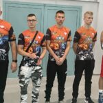 01.09.2021. Staszów. Inauguracja XXVIII Mistrzostw Polski Juniorów w Boksie. Na zdjęciu (od lewej): Wojciech surowiec - trener KSZO i OZB, Adam Zamiara, Krzysztof Giezek, Jakub Stojek, Dawid Brzeziński - zawodnicy KSZO / Jakub Rożek / Radio Kielce