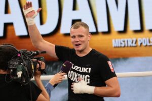 04.09.2021. Kielce. Suzuki Boxing Night 7 PRO. Walka Daniel Adamiec - Siarhei Krapshyla / Wiktor Taszłow / Radio Kielce