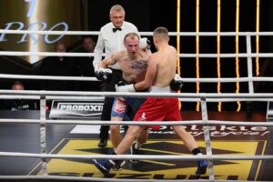 04.09.2021. Kielce. Suzuki Boxing Night 7 PRO. Walka Daniel Adamiec - Siarhei Krapshyla / Wiktor Taszłow / Radio Kielce