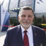 07.09.2021. Kielce. Otwarcie Międzynarodowego Salonu Przemysłu Obronnego. Na zdjęciu: Andrzej Kryj - poseł PIS / Jarosław Kubalski / Radio Kielce