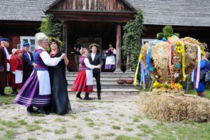 05.09.2021. Tokarnia. „Święto Chleba” w Muzeum Wsi Kieleckiej / Wiktor Taszłow / Radio Kielce