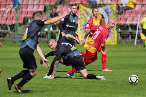 05.09.2021. Kielce. Mecz Banda Świrów - Kibice Korony. Na zdjęciu (od prawej): Maciej Korzym, Vlastimir Jovanović / Wiktor Taszłow / Radio Kielce