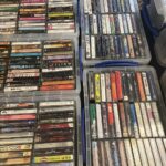 26.09.2021. Kielce. Giełda płyt winylowych, kompaktowych oraz kaset magnetofonowych / Iwona Murawska / Radio Kielce