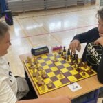 26.09.2021. Zagnańsk. I Ogólnopolski Turniej Szachowy z okazji 1021. urodzin Dębu Bartka / Iwona Murawska / Radio Kielce