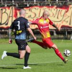 05.09.2021. Kielce. Mecz Banda Świrów - Kibice Korony. Na zdjęciu (z prawej): Maciej Korzym / Wiktor Taszłow / Radio Kielce