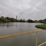 23.09.2021. Tereny wokół kazimierskiego zbiornika wodnego, które będą poddane rewitalizacji / Marta Gajda-Kruk / Radio Kielce