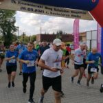 26.09.2021. Kazimierza Wielka. IX Kazimierski Bieg Szlakiem Megalitów / Marta Gajda-Kruk / Radio Kielce