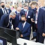 07.09.2021. Kielce. Minister Mariusz Błaszczak z wizytą na XXIX Międzynarodowym Salonie Przemysłu Obronnego w Targach Kielce / Wiktor Taszłow / Radio Kielce