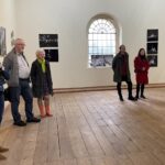 18.09.2021. Starachowice. Wernisaż fotografii Daniela Mroza „Kontrasty” / Anna Głąb / Radio Kielce