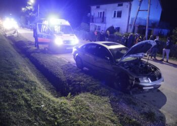 01.09.2021. Radomice. Wypadek / Jarosław Kubalski / Radio Kielce