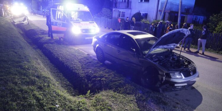 01.09.2021. Radomice. Wypadek / Jarosław Kubalski / Radio Kielce