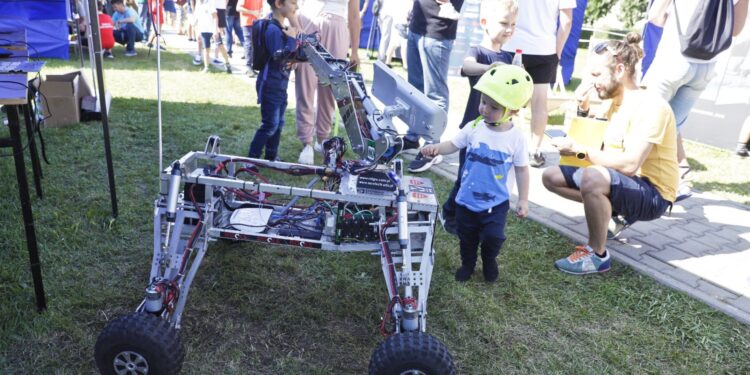 11.09.2021. Kielce. European Rover Challenge. Drugi dzień rywalizacji łazików marsjańskich / Jarosław Kubalski / Radio Kielce