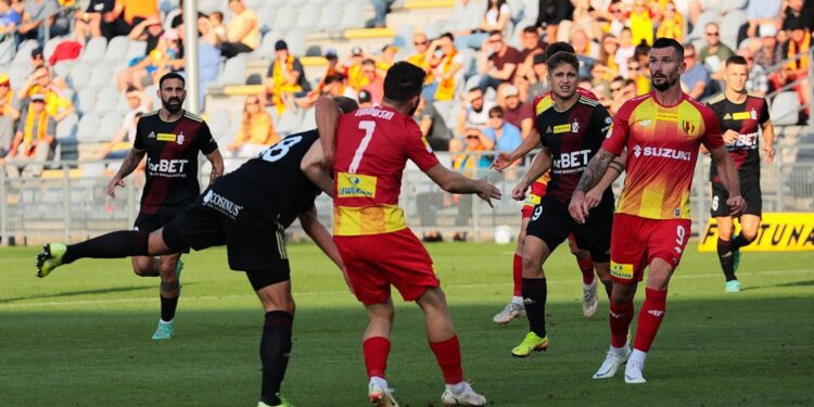 21.08.2021. Kielce. Suzuki Arena. Fortuna 1 Liga. Korona Kielce - ŁKS Łódź / Wiktor Taszłow / Radio Kielce