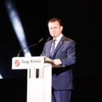 07.09.2021. Kielce. Otwarcie Międzynarodowego Salonu Przemysłu Obronnego. Na zdjęciu: Mariusz Błaszczak - minister obrony narodowej / Jarosław Kubalski / Radio Kielce