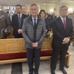 01.09.2021. Staszów. Wojewódzka inauguracja roku szkolnego. Na zdjęciu (w środku): Zbigniew Koniusz - wojewoda świętokrzyski i Józef Żółciak - starosta staszowski / Grażyna Szlęzak-Wójcik / Radio Kielce