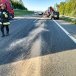 06.09.2021. Skarżysko-Kamienna. Wypadek z udziałem osobowego busa / Jarosław Kubalski / Radio Kielce