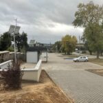 20.09.2021. Iwaniska. Nowy parkingu przy cmentarzu / Emilia Sitarska / Radio Kielce