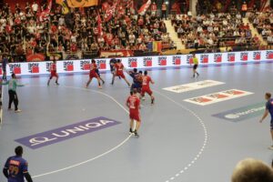 16.09.2021. Bukareszt, EHF Liga Mistrzów. Mecz Dynamo Bukareszt - Łomża Vive Kielce / Arkadiusz Miller / Radio Kielce