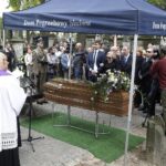 14.09.2021 Warszawa. Cmentarz na Powązkach. Pogrzeb aktora Wiesława Gołasa / Jarosław Kubalski / Radio Kielce