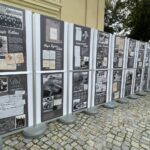 26.09.2021. Koprzywnica. Otwarcie wystawy „…ksiądz musi zaprzestać. Życie i działalność księdza Romana Kotlarza” / Emilia Sitarska / Radio Kielce