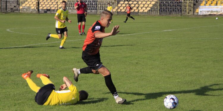 11.09.2021. Połaniec. Mecz Czarni Połaniec - KSZO Ostrowiec / Maciej Makuła / Radio Kielce