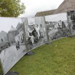 24.09.2021. Tokarnia. Muzeum Wsi Kieleckiej. Wystawa "Portret zapomnianej prowincji kieleckiej. Pierściński, Buczkowski, Gajewski" / Wiktor Taszłow / Radio Kielce